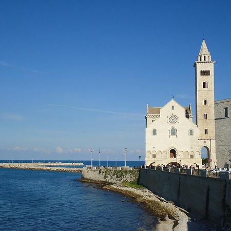 Bed and Breakfast La Soffitta Covelli Trani Exterior foto
