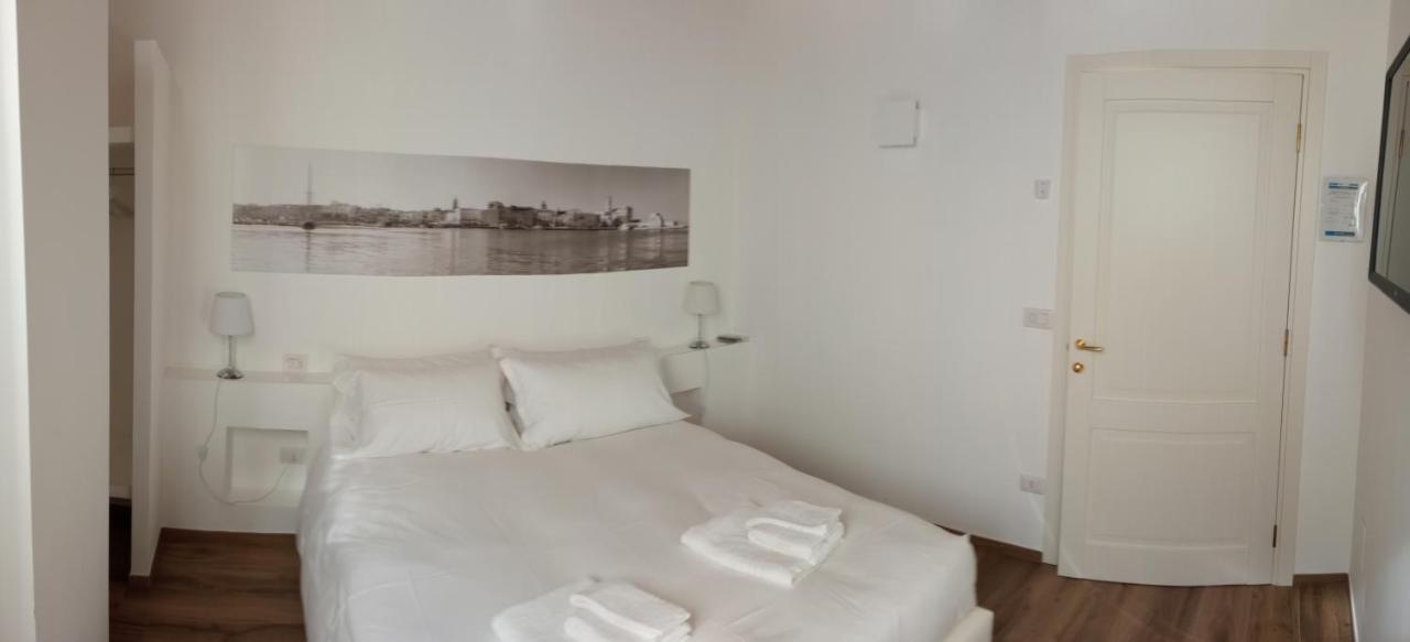 Bed and Breakfast La Soffitta Covelli Trani Exterior foto
