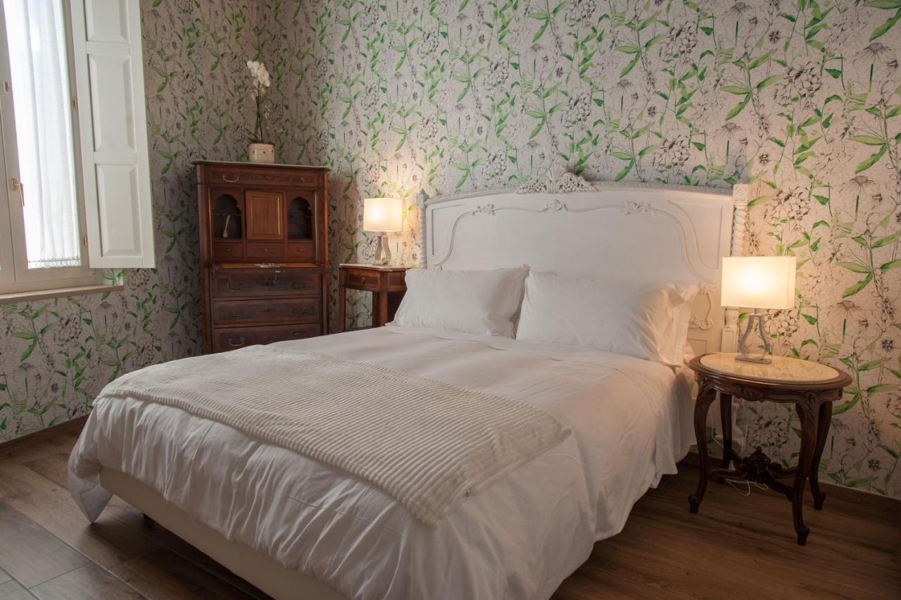 Bed and Breakfast La Soffitta Covelli Trani Exterior foto