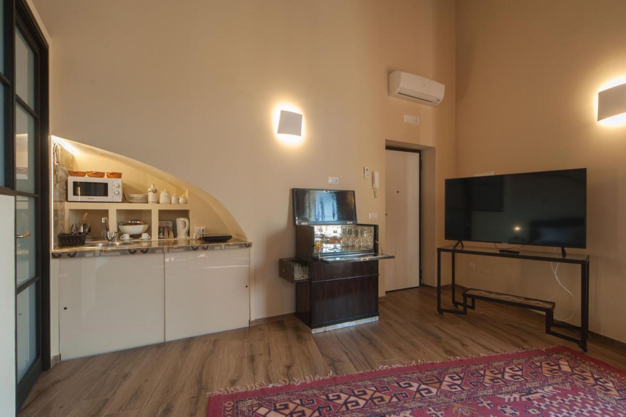 Bed and Breakfast La Soffitta Covelli Trani Exterior foto