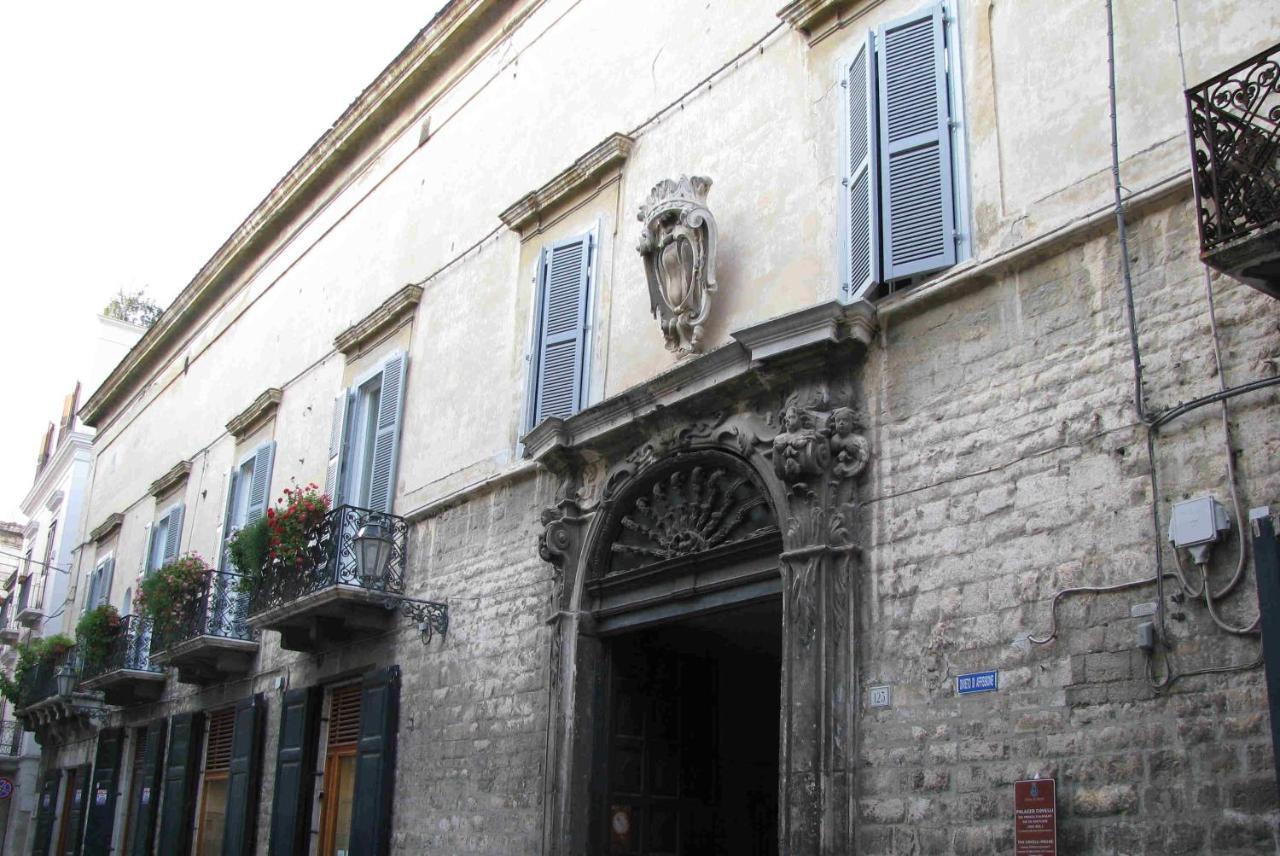 Bed and Breakfast La Soffitta Covelli Trani Exterior foto